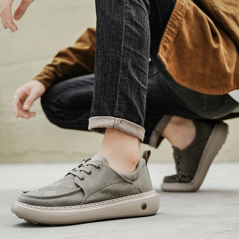 2025 New Lace Up Sneakers Breathable Mesh Cushioned Sole Lace Up Low Cut Thick Soled Casual Shoes for Men Promotion Cowboy Boots