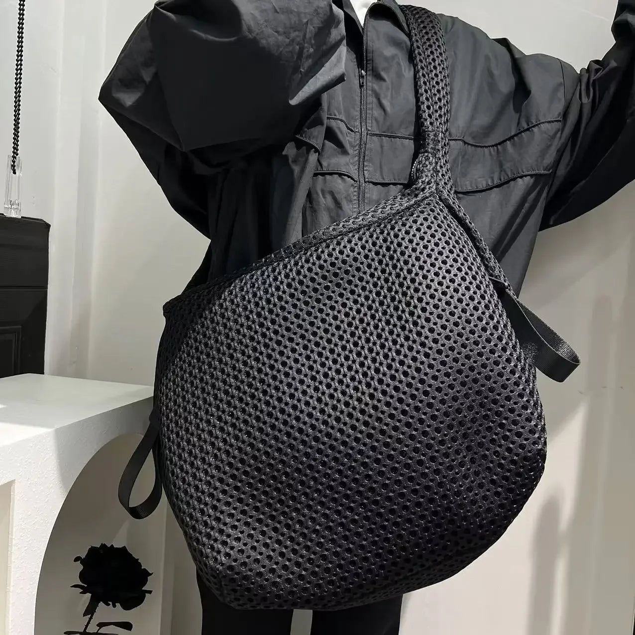 Ladies' fashionable mesh nylon lightweight diagonal cross bag with large capacity stitching casual shoulder bag